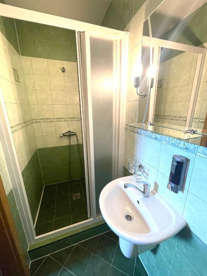 Penzion A Restaurace U Novaku Bítovany エクステリア 写真